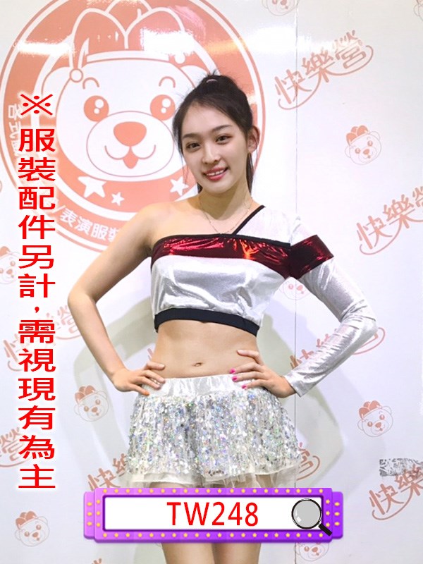 TW248.銀點斜肩長袖上衣.舞台表演服.春酒.尾牙.年會.啦啦隊